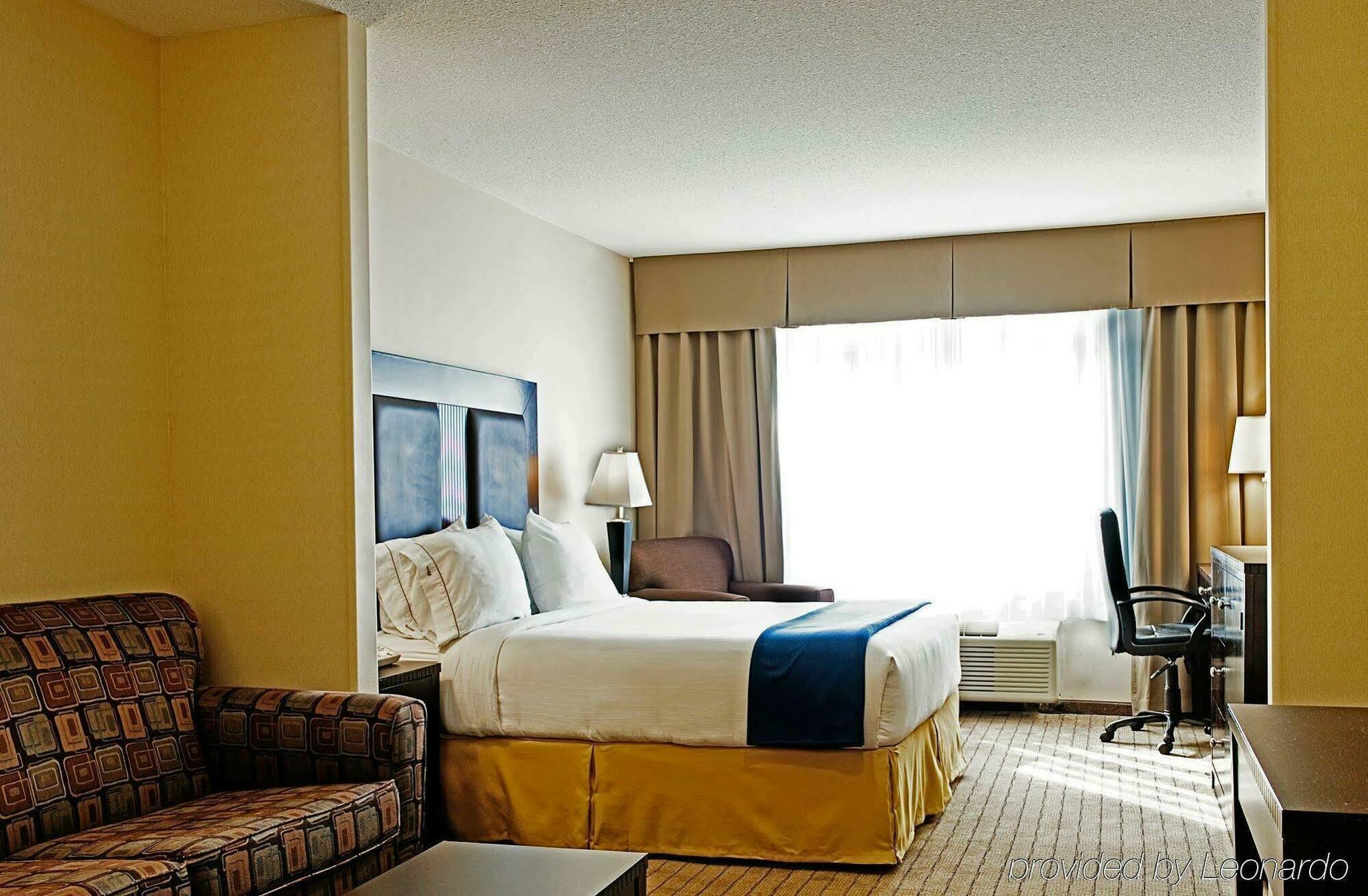 Ramada By Wyndham Prince Albert Quarto foto